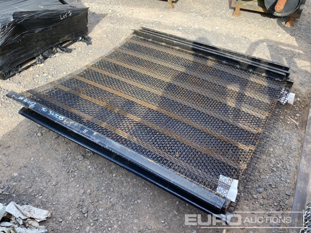 Mesh Panels to suit Screener (6 of) - Attrezzatura da costruzione: foto 5 Mesh Panels to suit Screener (6 of) - Attrezzatura da costruzione: foto 5