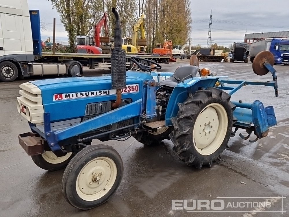 Mitsubishi D2350 - Trattore piccolo: foto 1 Mitsubishi D2350 - Trattore piccolo: foto 1