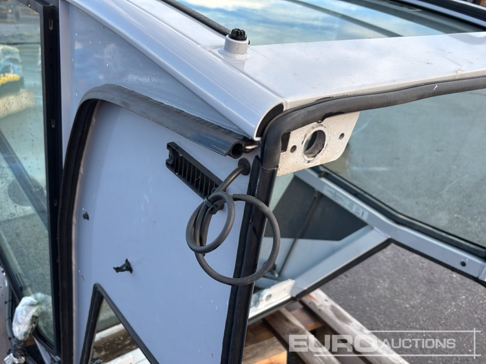 Ricambi per Escavatore Cabin to suit Excavator: foto 9