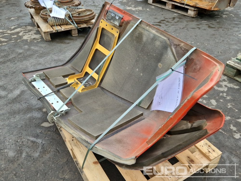 Engine Bonnet to suit Volvo ECR50D - Ricambi per Escavatore: foto 4 Engine Bonnet to suit Volvo ECR50D - Ricambi per Escavatore: foto 4