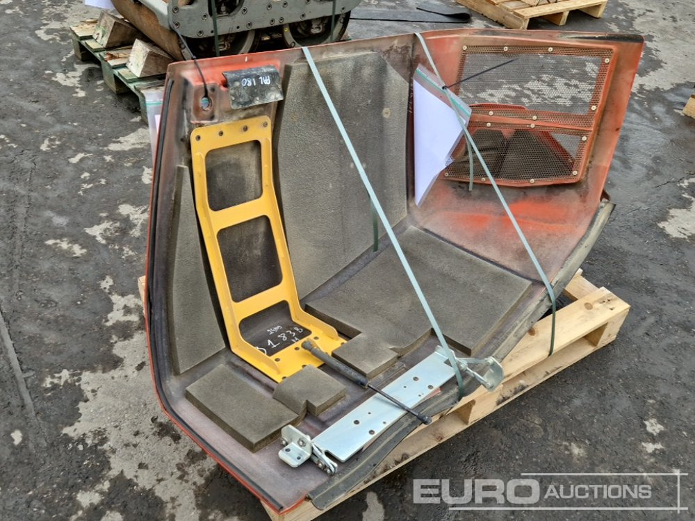 Engine Bonnet to suit Volvo ECR50D - Ricambi per Escavatore: foto 3 Engine Bonnet to suit Volvo ECR50D - Ricambi per Escavatore: foto 3