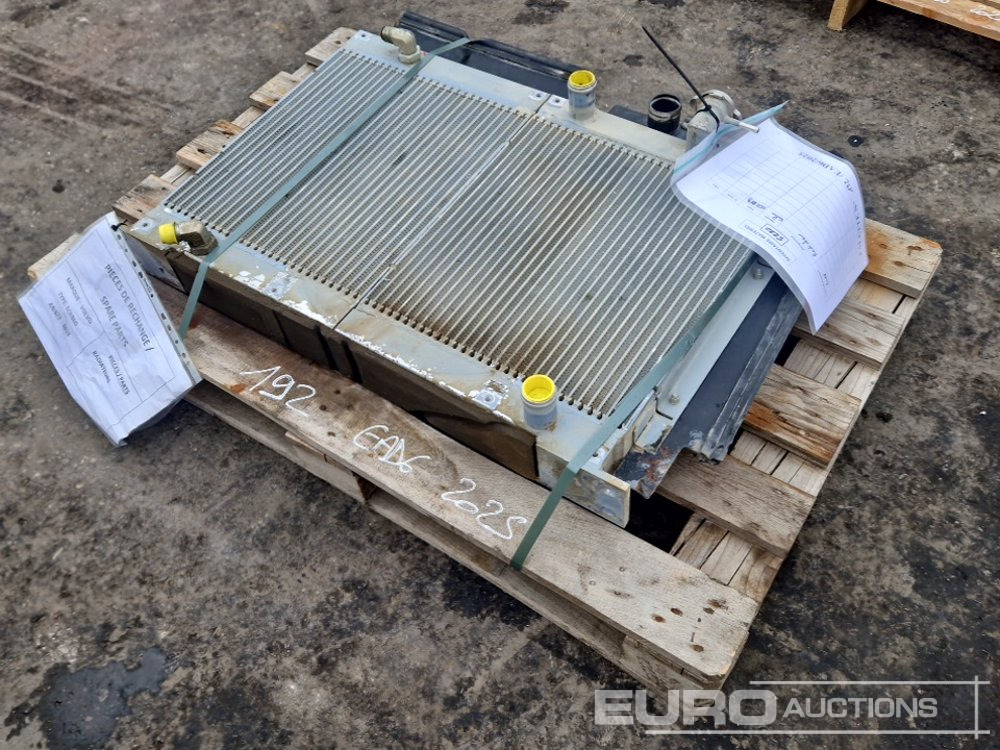 Radiator to suit Volvo ECR88D - Ricambi per Escavatore: foto 4 Radiator to suit Volvo ECR88D - Ricambi per Escavatore: foto 4