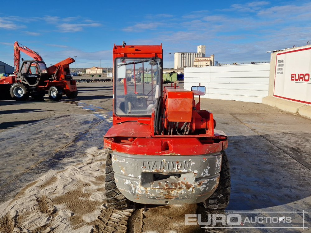 2012 Manitou BT420 - Sollevatore telescopico: foto 4 2012 Manitou BT420 - Sollevatore telescopico: foto 4