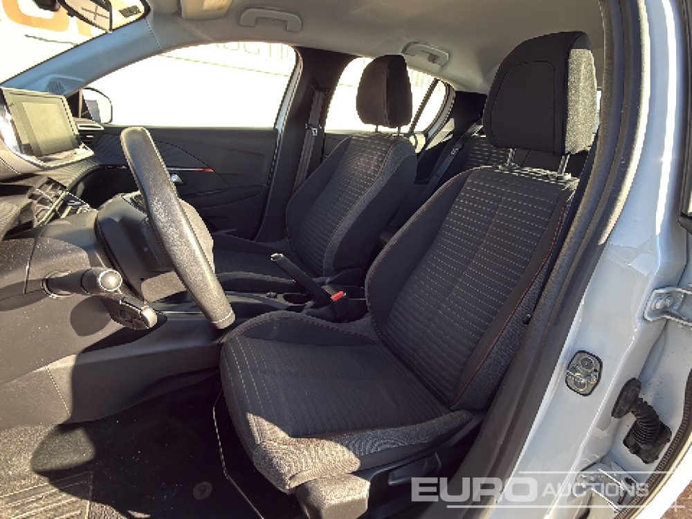 Autovettura 2020 Peugeot 208: foto 16