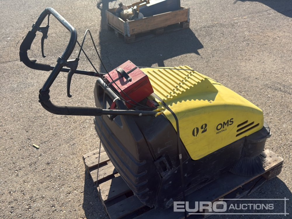 Karcher KSM750 - Attrezzatura da costruzione: foto 4 Karcher KSM750 - Attrezzatura da costruzione: foto 4