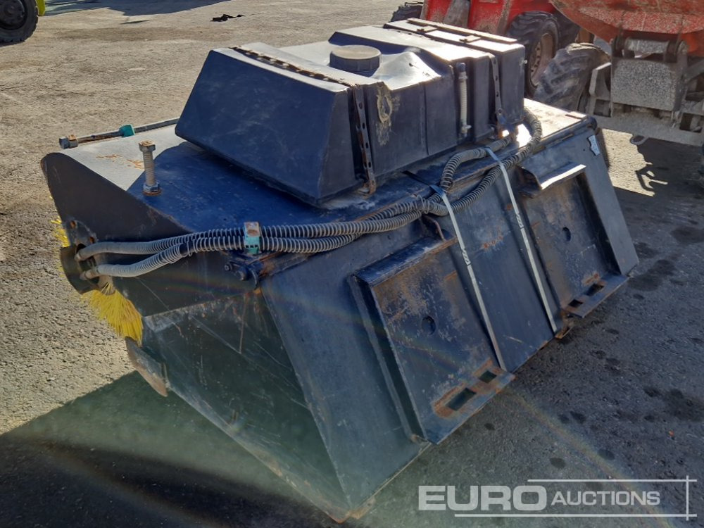 OPTIMAL Pulcra Sweeper - Mezzo di movimentazione: foto 3 OPTIMAL Pulcra Sweeper - Mezzo di movimentazione: foto 3