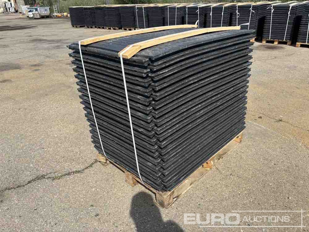 Pallet of Plastic Connectable Road Plates, 1200x800x28mm, 22kg per Plate (35 of) - Attrezzatura da costruzione: foto 3 Pallet of Plastic Connectable Road Plates, 1200x800x28mm, 22kg per Plate (35 of) - Attrezzatura da costruzione: foto 3