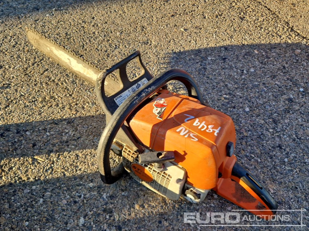 Stihl Gasoline Chain Saw - Attrezzatura da costruzione: foto 4 Stihl Gasoline Chain Saw - Attrezzatura da costruzione: foto 4