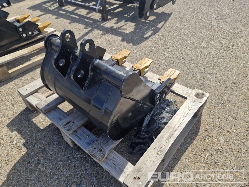 Unused 2025 Captok 17" Digging Bucket to suit Excavator / Cazo para Mini Cargadora - Benna: foto 4 Unused 2025 Captok 17" Digging Bucket to suit Excavator / Cazo para Mini Cargadora - Benna: foto 4