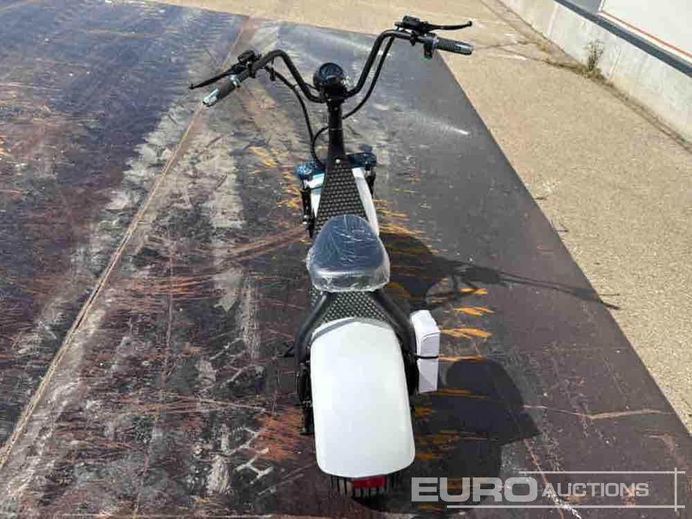 Unused City coco Electric Scooter Max Speed 40km/h, Autonomy 45km / Scooter Eléctrico - Motocicletta: foto 4 Unused City coco Electric Scooter Max Speed 40km/h, Autonomy 45km / Scooter Eléctrico - Motocicletta: foto 4