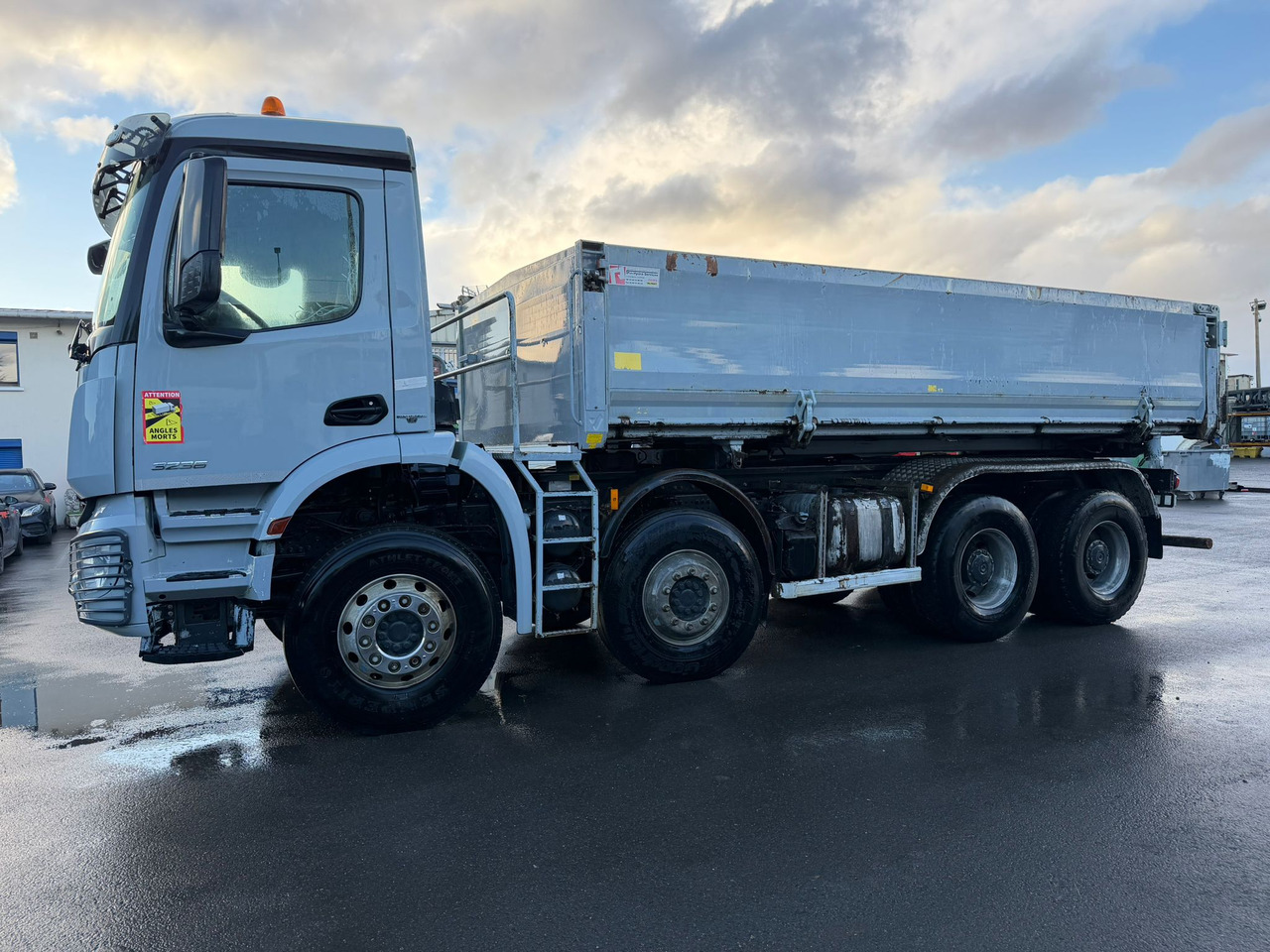 Camion porteur bi-benne EM-584-QH - Autocarro ribaltabile: foto 4 Camion porteur bi-benne EM-584-QH - Autocarro ribaltabile: foto 4