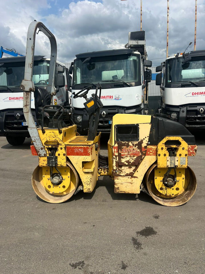 DYNAPAC CC102 - Rullo compattatore/ Rullo compressore: foto 1 DYNAPAC CC102 - Rullo compattatore/ Rullo compressore: foto 1