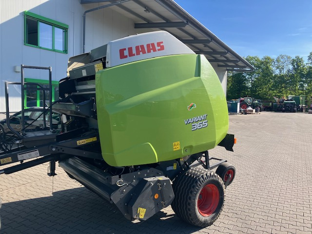 Claas Variant 365 - Macchina da fienagione: foto 1 Claas Variant 365 - Macchina da fienagione: foto 1