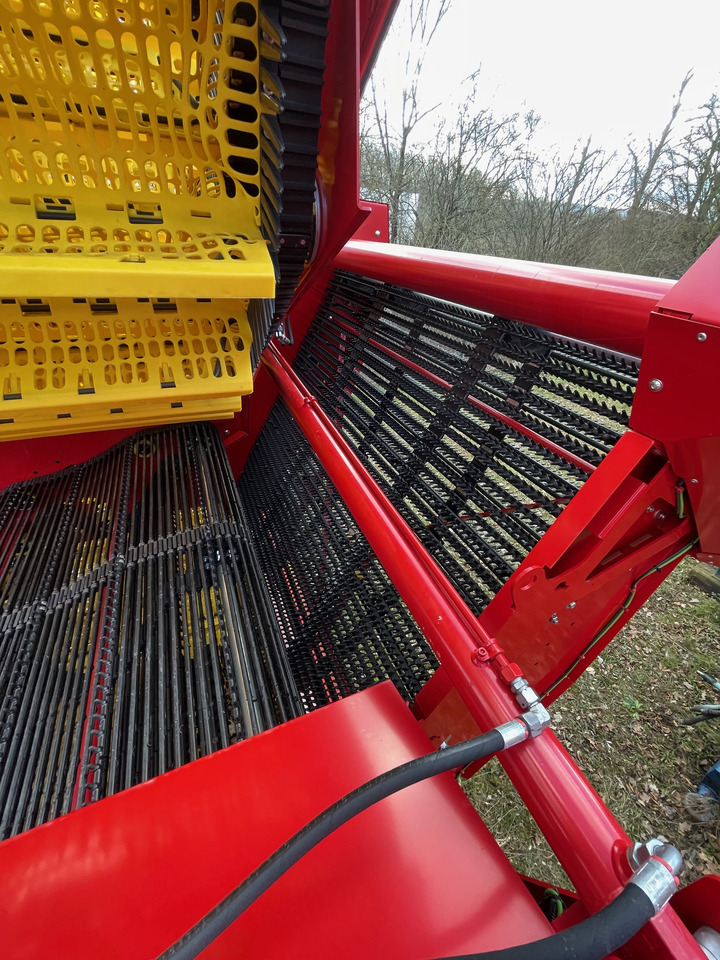 Grimme Select 200 - Scava raccogli patate: foto 2 Grimme Select 200 - Scava raccogli patate: foto 2