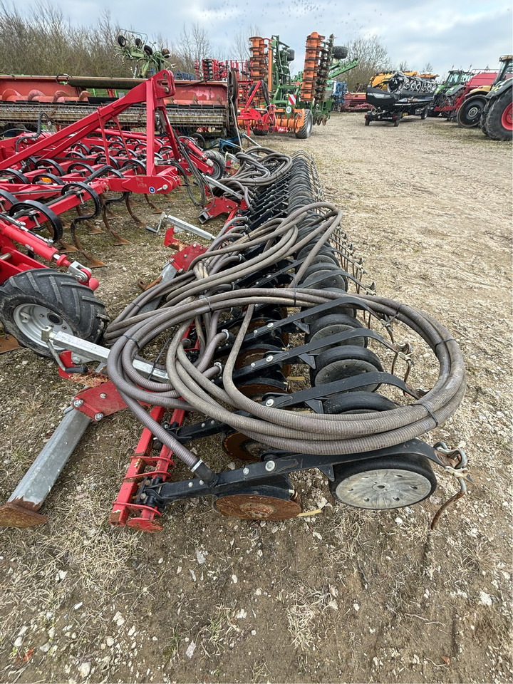 Horsch Tiger 6AS - Coltivatore: foto 2 Horsch Tiger 6AS - Coltivatore: foto 2