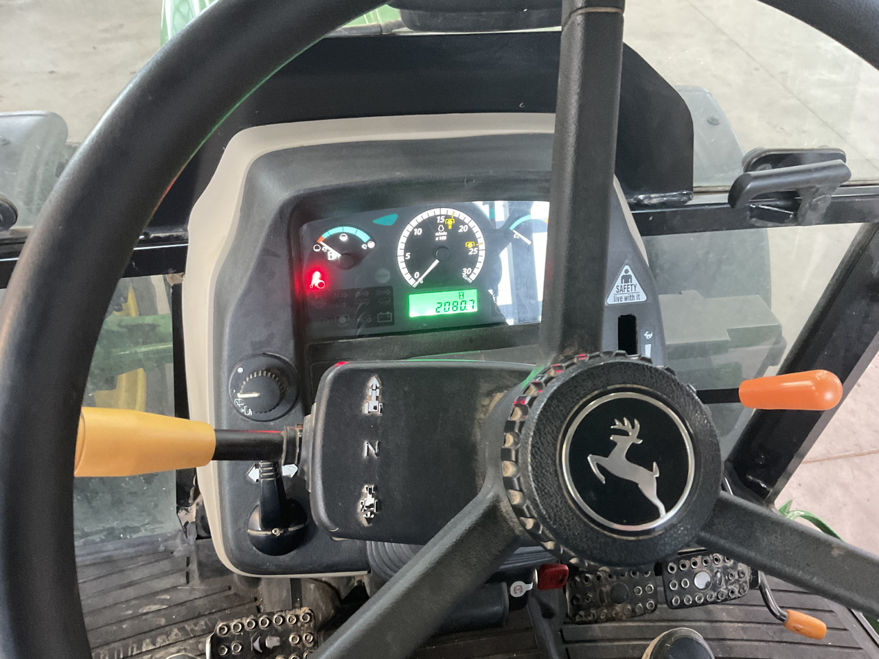 John Deere 5055 E - Trattore: foto 2 John Deere 5055 E - Trattore: foto 2