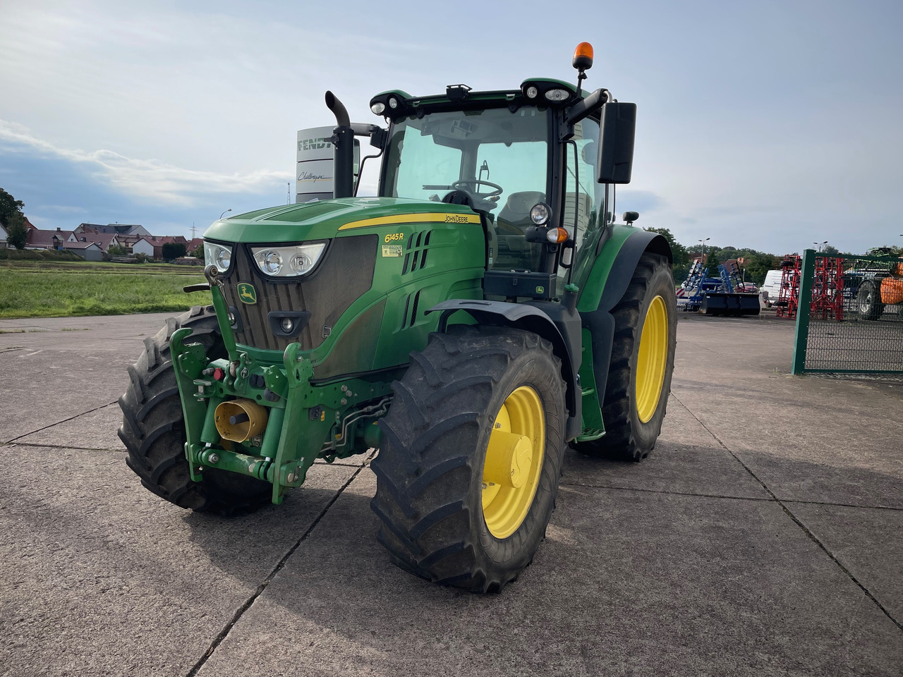 John Deere 6145R - Trattore: foto 1 John Deere 6145R - Trattore: foto 1
