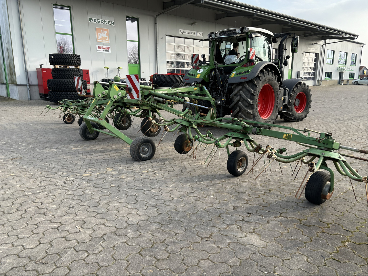 Krone KWT 10.50 / 8 x 7 Heuwender - Voltafieno: foto 3 Krone KWT 10.50 / 8 x 7 Heuwender - Voltafieno: foto 3