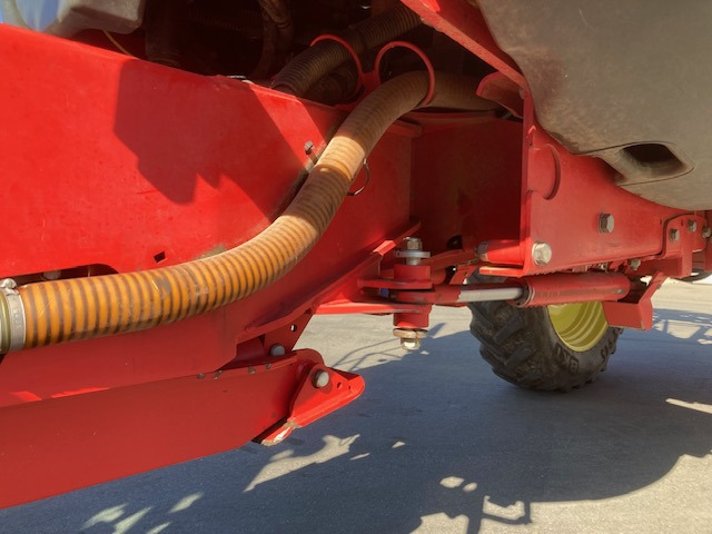 Kverneland iXtrack C 40 - Polverizzatore: foto 2 Kverneland iXtrack C 40 - Polverizzatore: foto 2