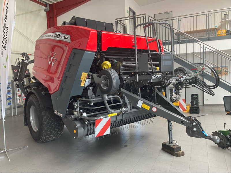 Massey Ferguson 4160 V Protec 25 Messer - Macchina da fienagione: foto 1 Massey Ferguson 4160 V Protec 25 Messer - Macchina da fienagione: foto 1