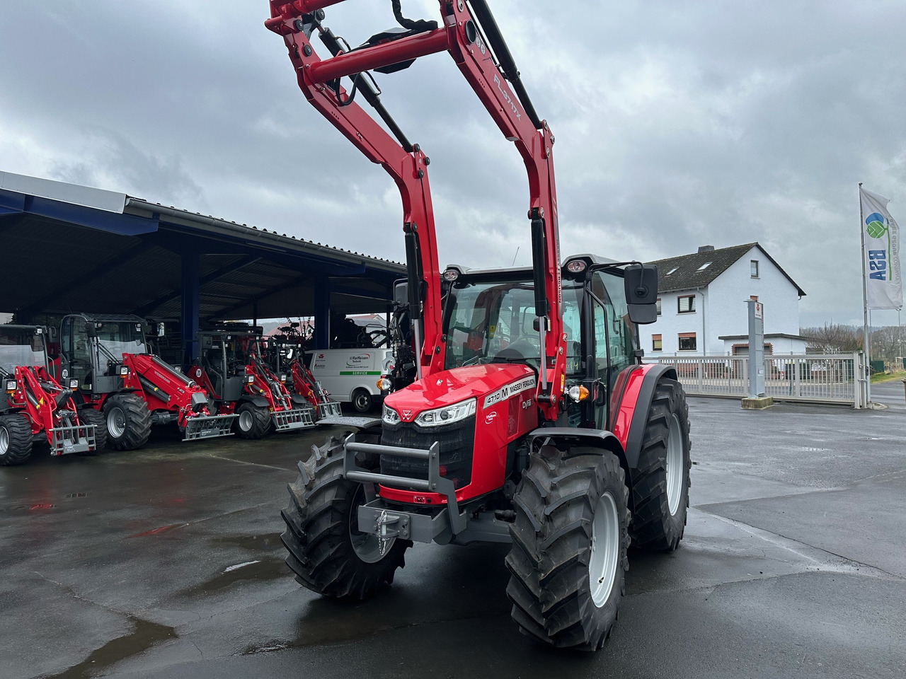 Massey Ferguson 4710 M Cab Essential Dyna 2 - Trattore: foto 4 Massey Ferguson 4710 M Cab Essential Dyna 2 - Trattore: foto 4