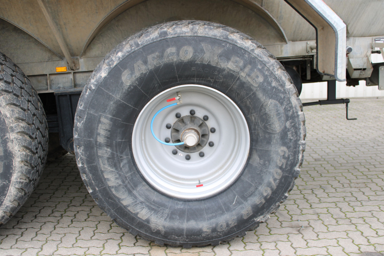 Meyer-Lohne VW18.000 T Vakuumwagen - Attrezzatura per spandimento: foto 5 Meyer-Lohne VW18.000 T Vakuumwagen - Attrezzatura per spandimento: foto 5