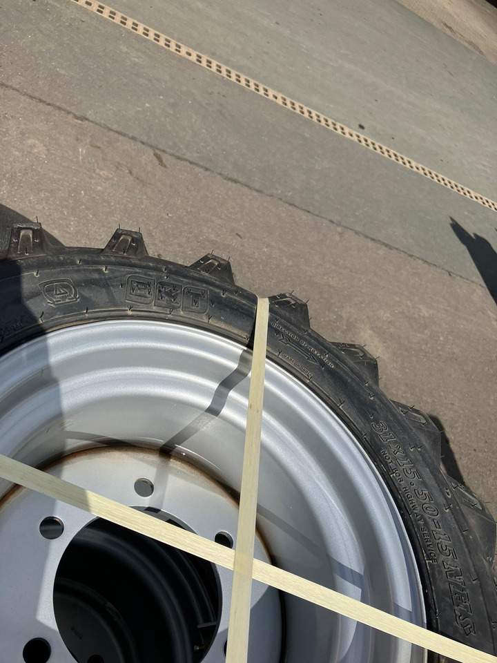 Schäffer Bereifung 31x15.5-15 AS - Macchina per l'allevamento: foto 2 Schäffer Bereifung 31x15.5-15 AS - Macchina per l'allevamento: foto 2