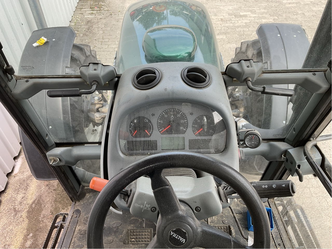 Valtra A 93 - Trattore: foto 3 Valtra A 93 - Trattore: foto 3