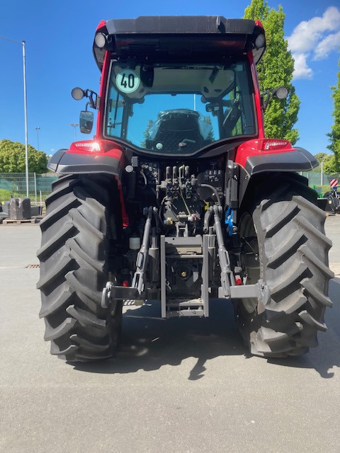 Valtra A105 MH4 - Trattore: foto 3 Valtra A105 MH4 - Trattore: foto 3