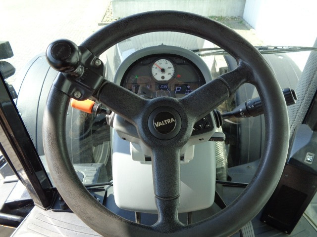 Valtra S274 - Trattore: foto 4 Valtra S274 - Trattore: foto 4