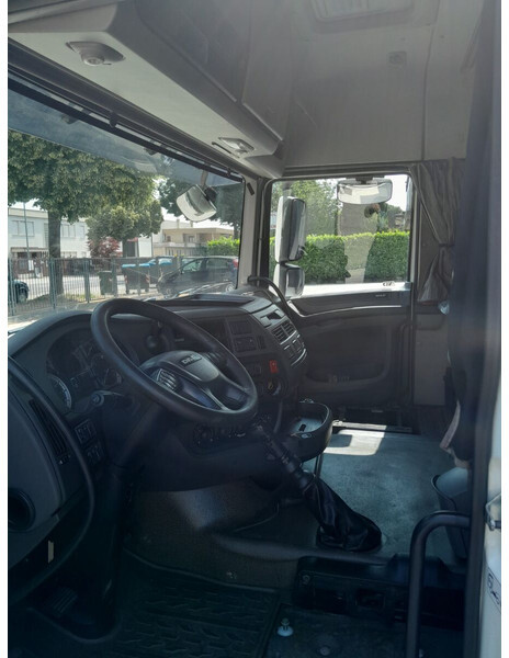 DAF XF106 - Cabina e interni per Camion: foto 4 DAF XF106 - Cabina e interni per Camion: foto 4