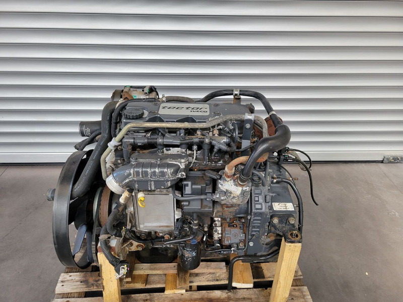 Iveco EUROCARGO TECTOR 4 F4AE3481 EURO 5 - Motore per Camion: foto 1 Iveco EUROCARGO TECTOR 4 F4AE3481 EURO 5 - Motore per Camion: foto 1