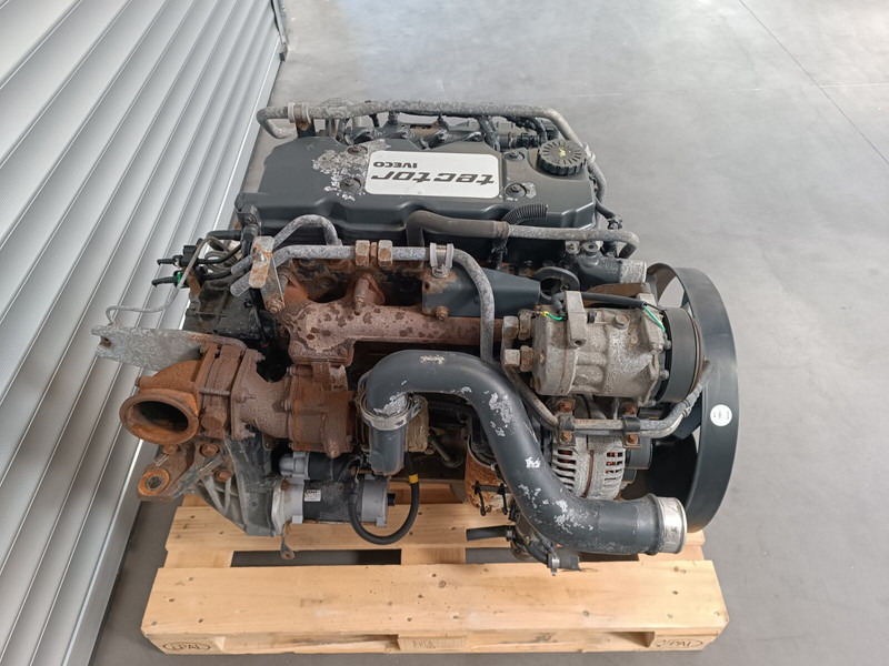 Iveco F4AE0481 - Motore per Camion: foto 1 Iveco F4AE0481 - Motore per Camion: foto 1