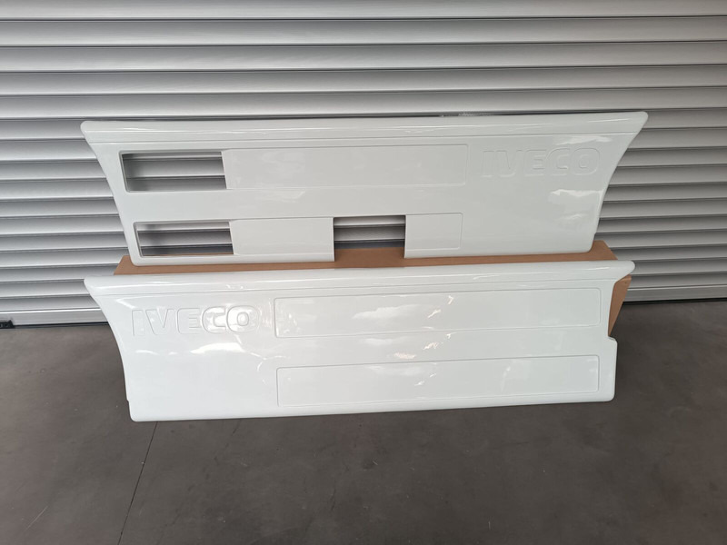 Iveco Fairings - Sideskirts - Paraurto per Camion: foto 1 Iveco Fairings - Sideskirts - Paraurto per Camion: foto 1