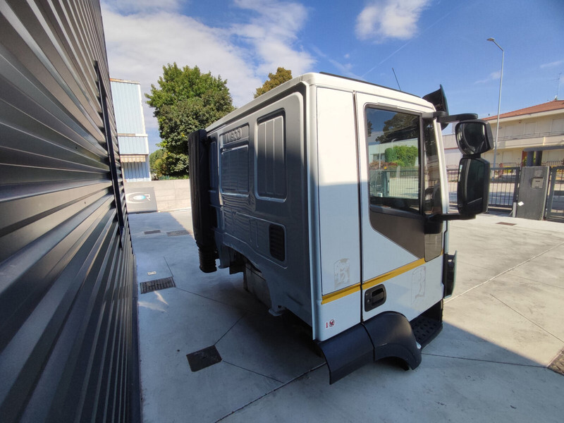 Iveco Stralis Euro 6 - Cabina e interni per Camion: foto 5 Iveco Stralis Euro 6 - Cabina e interni per Camion: foto 5