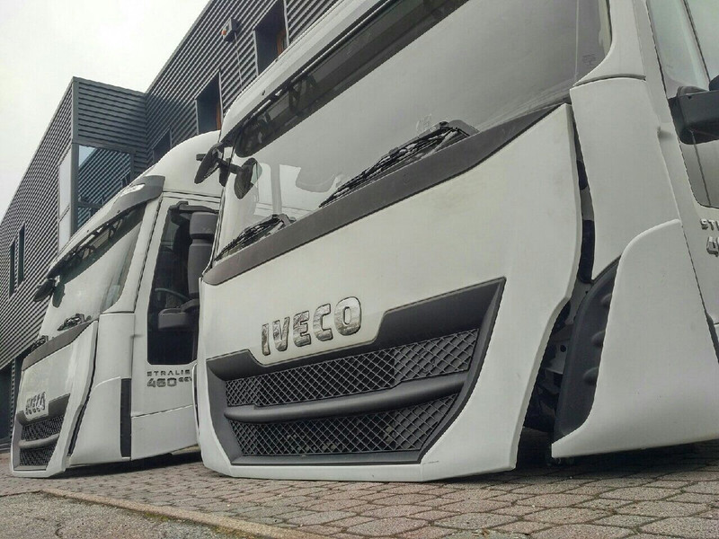 Iveco Stralis HI-WAY Euro 6 - Cabina e interni per Camion: foto 4 Iveco Stralis HI-WAY Euro 6 - Cabina e interni per Camion: foto 4