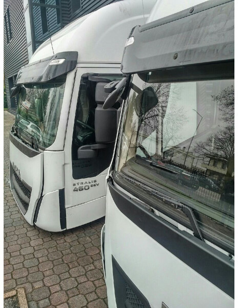 Iveco Stralis HI-WAY Euro 6 - Cabina e interni per Camion: foto 2 Iveco Stralis HI-WAY Euro 6 - Cabina e interni per Camion: foto 2