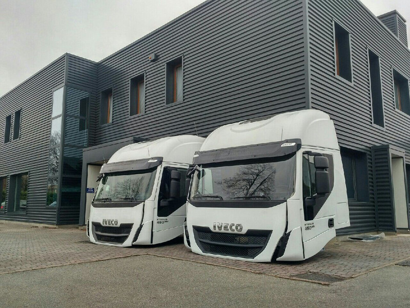 Iveco Stralis HI-WAY Euro 6 - Cabina e interni per Camion: foto 1 Iveco Stralis HI-WAY Euro 6 - Cabina e interni per Camion: foto 1