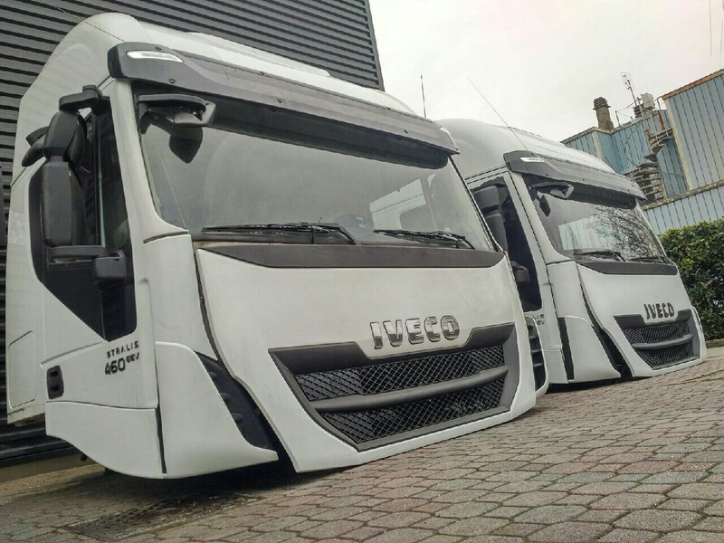 Iveco Stralis HI-WAY Euro 6 - Cabina e interni per Camion: foto 3 Iveco Stralis HI-WAY Euro 6 - Cabina e interni per Camion: foto 3