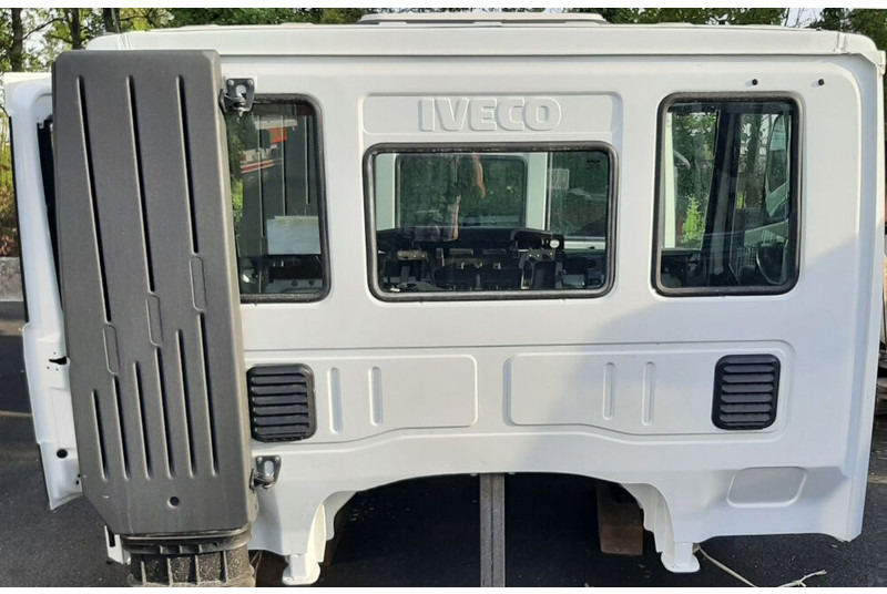 Iveco T-Way / X-Way / S-Way (day cab) - Cabina e interni per Camion: foto 5 Iveco T-Way / X-Way / S-Way (day cab) - Cabina e interni per Camion: foto 5