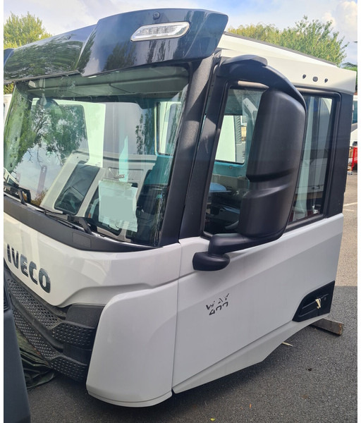 Iveco T-Way / X-Way / S-Way (day cab) - Cabina e interni per Camion: foto 1 Iveco T-Way / X-Way / S-Way (day cab) - Cabina e interni per Camion: foto 1