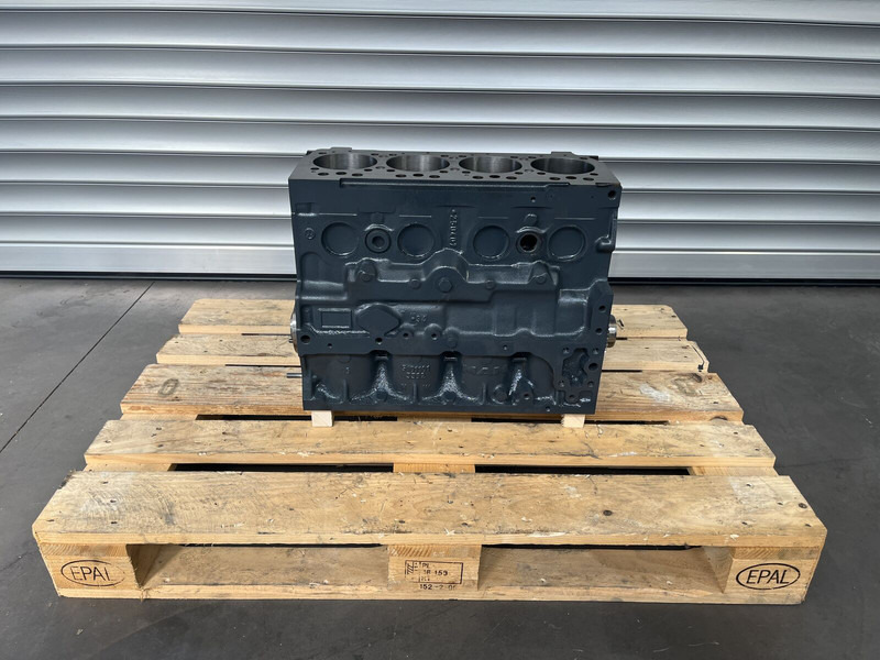 MAN Euro 4 - Blocco cilindri per Camion: foto 1 MAN Euro 4 - Blocco cilindri per Camion: foto 1