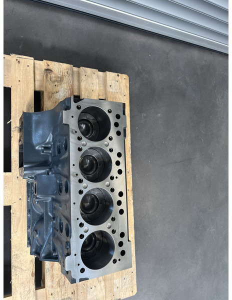 MAN TGM TGL D0834 RECONDITIONED WITH WARRANTY - Blocco cilindri per Camion: foto 3 MAN TGM TGL D0834 RECONDITIONED WITH WARRANTY - Blocco cilindri per Camion: foto 3