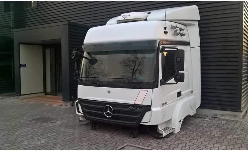Mercedes-Benz AXOR EURO 5 - Cabina e interni per Camion: foto 3 Mercedes-Benz AXOR EURO 5 - Cabina e interni per Camion: foto 3
