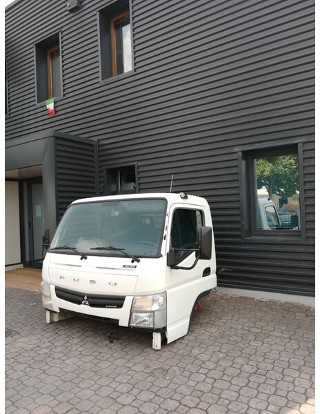 Mitsubishi Fuso CANTER C TYPE MODEL Euro 6, Euro 5, EEV - Cabina e interni per Camion: foto 1 Mitsubishi Fuso CANTER C TYPE MODEL Euro 6, Euro 5, EEV - Cabina e interni per Camion: foto 1