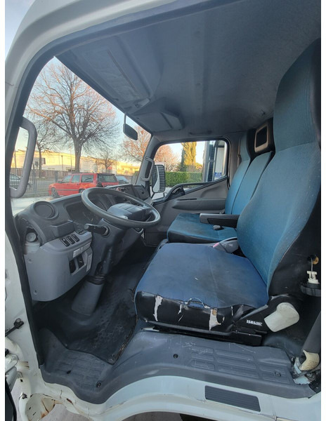Cabina e interni per Camion Mitsubishi Fuso "S" Fuso: foto 8
