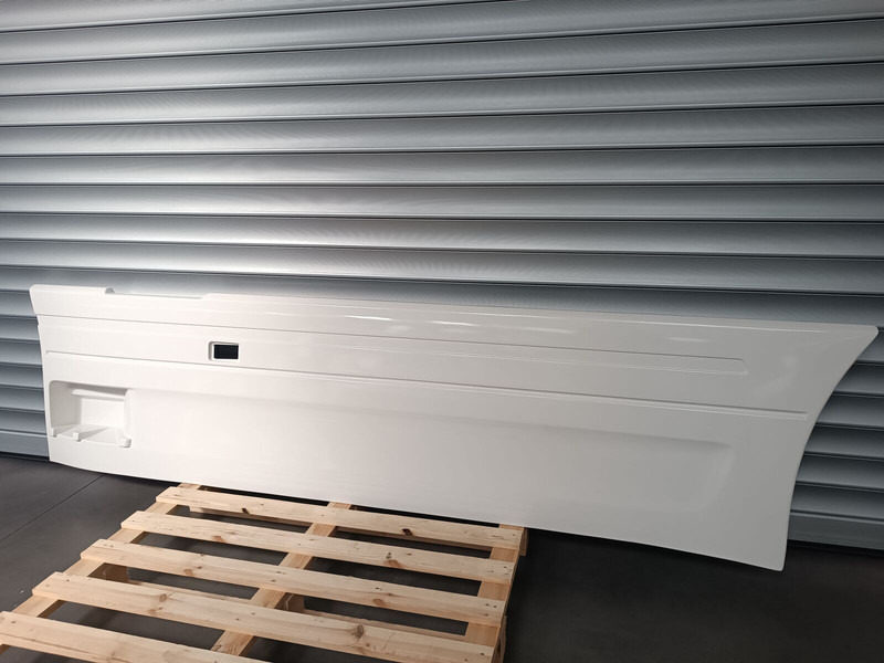 Scania LOW DECK - RIBASSATO - Aero kit/ Spoiler per Camion: foto 1 Scania LOW DECK - RIBASSATO - Aero kit/ Spoiler per Camion: foto 1