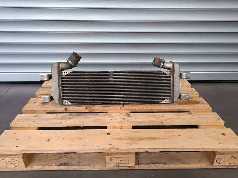 Scania R Series, G Series, P Series - Impianto di scarico per Camion: foto 4 Scania R Series, G Series, P Series - Impianto di scarico per Camion: foto 4