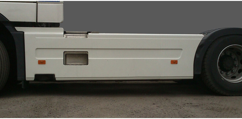 Volvo FH12 FH13 FH16 - Aero kit/ Spoiler per Camion: foto 1 Volvo FH12 FH13 FH16 - Aero kit/ Spoiler per Camion: foto 1