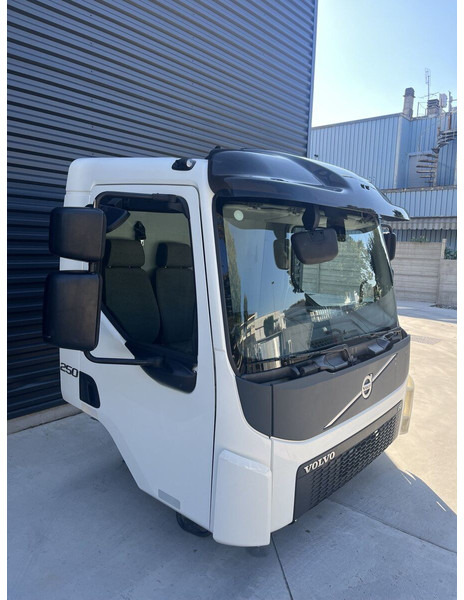 Volvo FL - Cabina e interni per Camion: foto 3 Volvo FL - Cabina e interni per Camion: foto 3